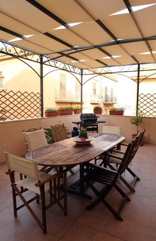 B&B La Terrazza Sul Porto Trapani Exterior photo