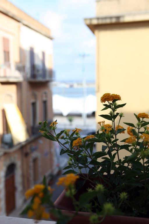 B&B La Terrazza Sul Porto Trapani Exterior photo